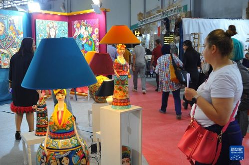 突尼斯举办手工艺品展览，艺术活动展现文化瑰宝